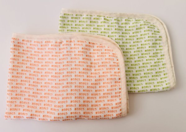 画像1: 【お取り寄せ商品】ありがとうガーゼ枕カバー（枕の上にのせるタイプ・ゴム付き） (1)