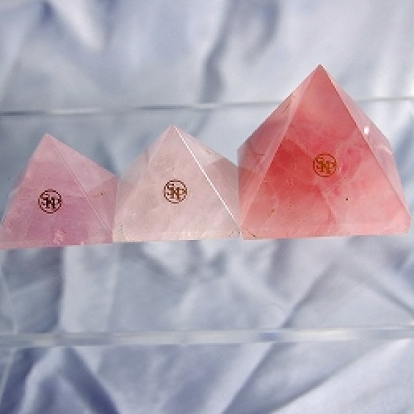 画像1: 天然水晶ピラミッド（ローズクォーツ・紅水晶） (1)